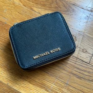 Michael Kors jewelry case